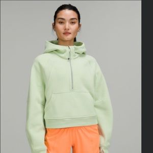 Lululemon cropped hoodie